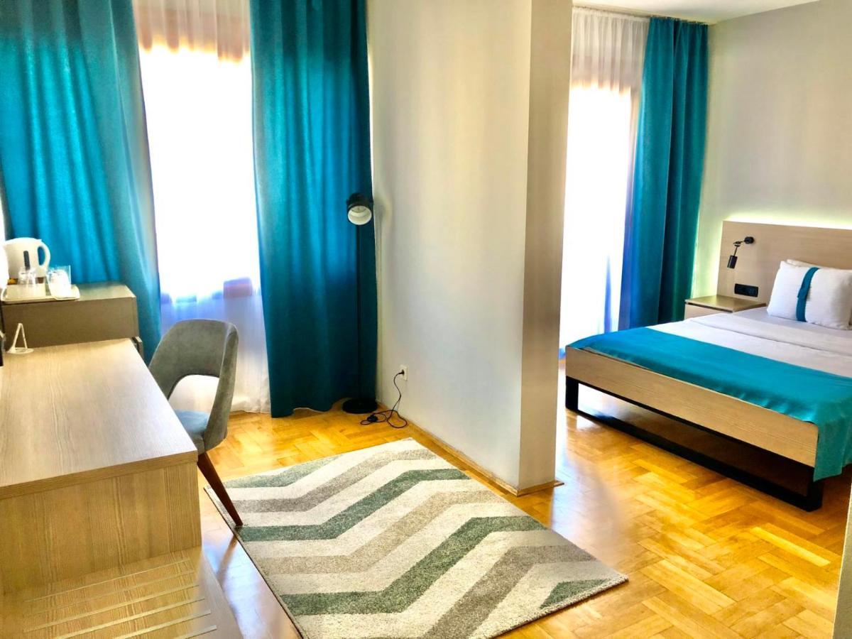 Hotel Magnolia Тиват Екстериор снимка