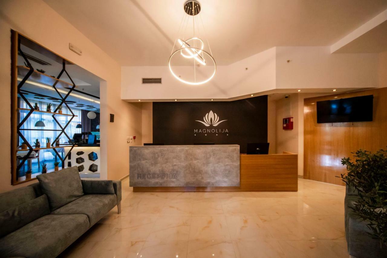 Hotel Magnolia Тиват Екстериор снимка