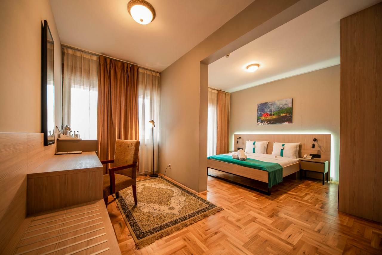 Hotel Magnolia Тиват Екстериор снимка